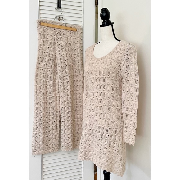 Vintage 70s Crochet Two Piece Set - Picture 3 of 10